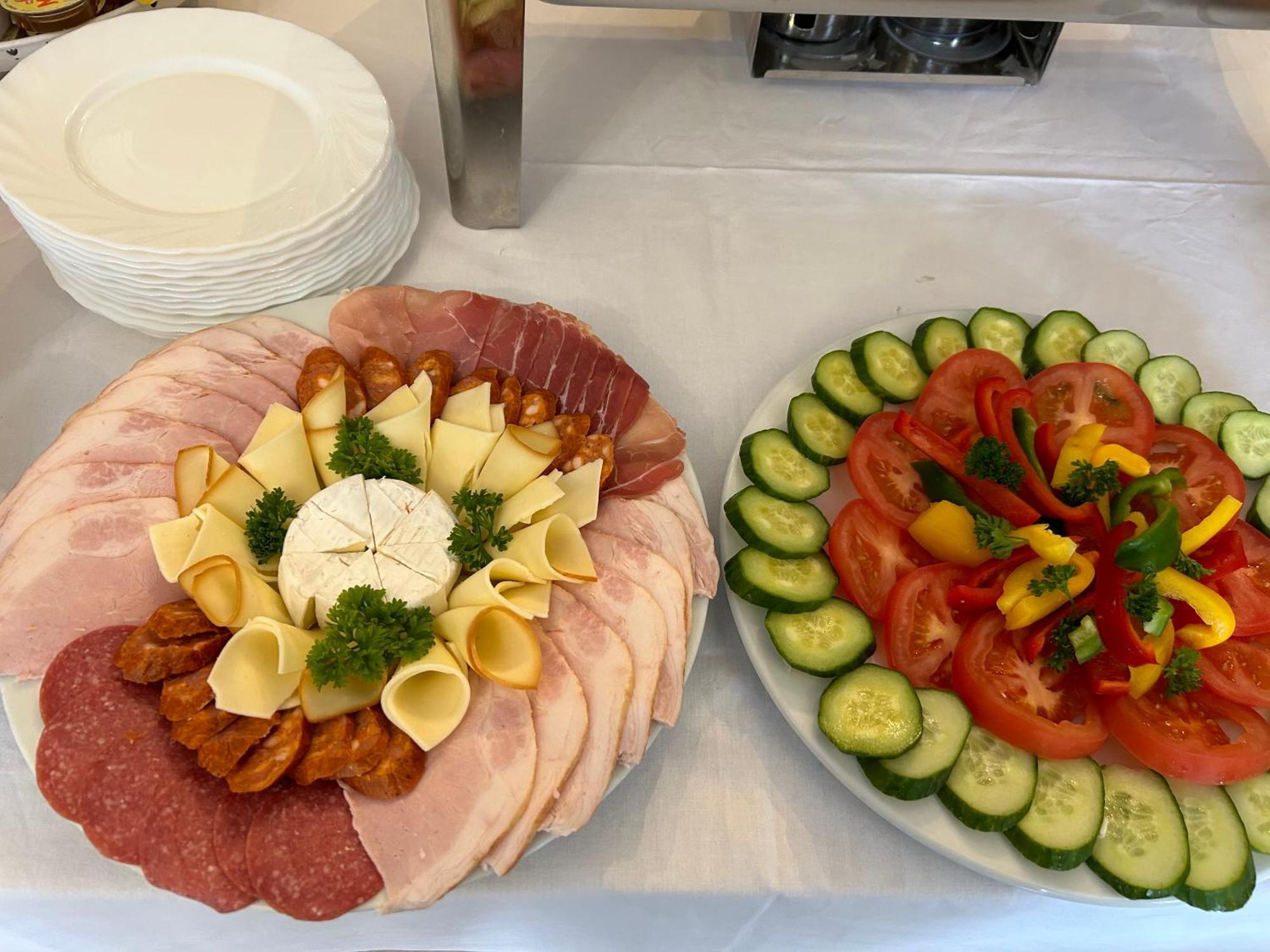 Hrusicka Restaurace A Penzion Hrusice Zewnętrze zdjęcie